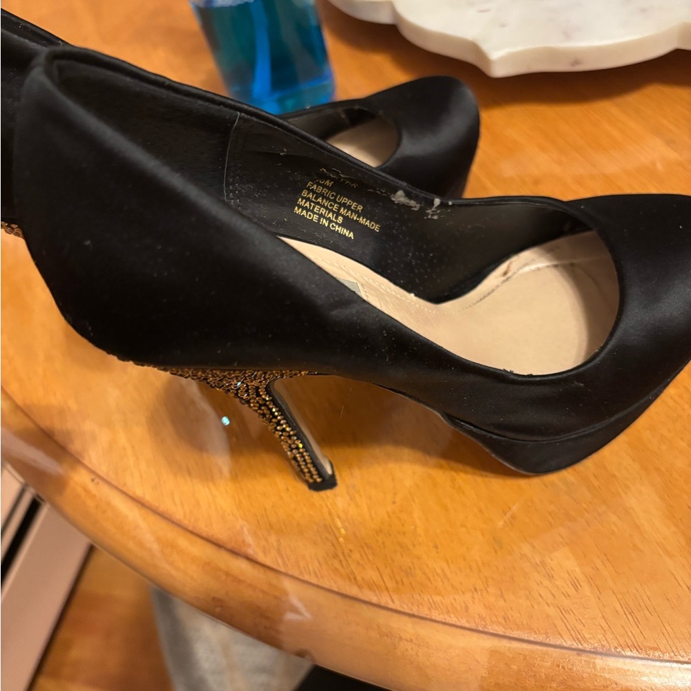 Steve Madden Black and Gold Heels